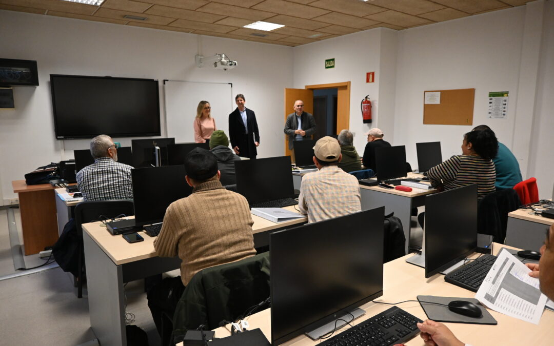 Diez personas acceden a un empleo gracias al programa FARO Gijón de ASATA