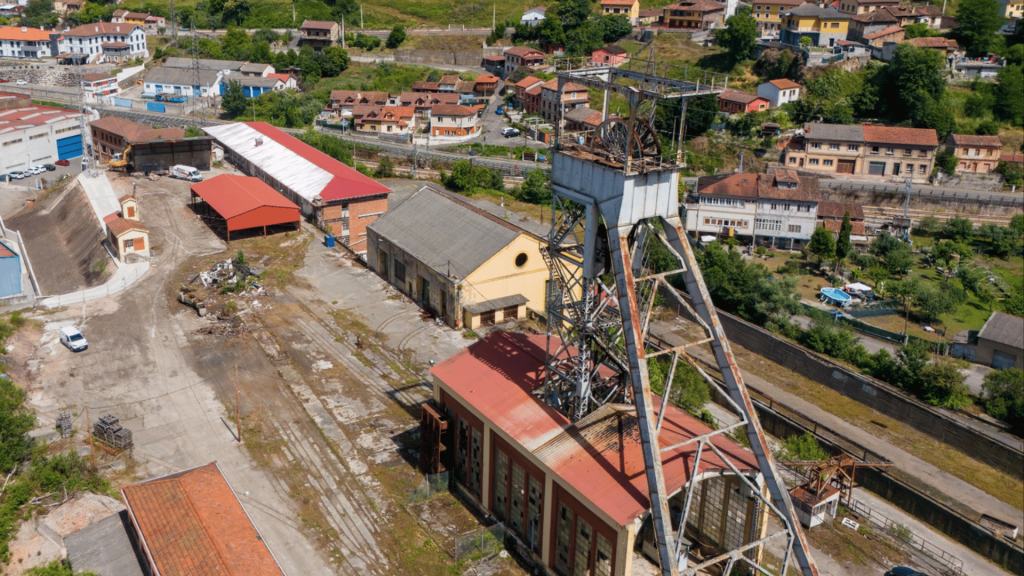 imagen exterior del pozo Lláscares